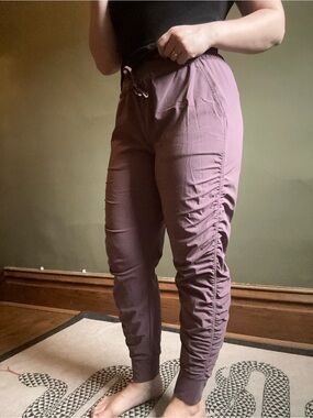 Athleta Attitude Pant Athletic